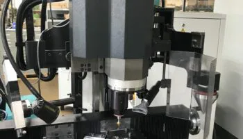 VUE GENERALE RECTIFIEUSE VERTICALE CENTRES CNC_1